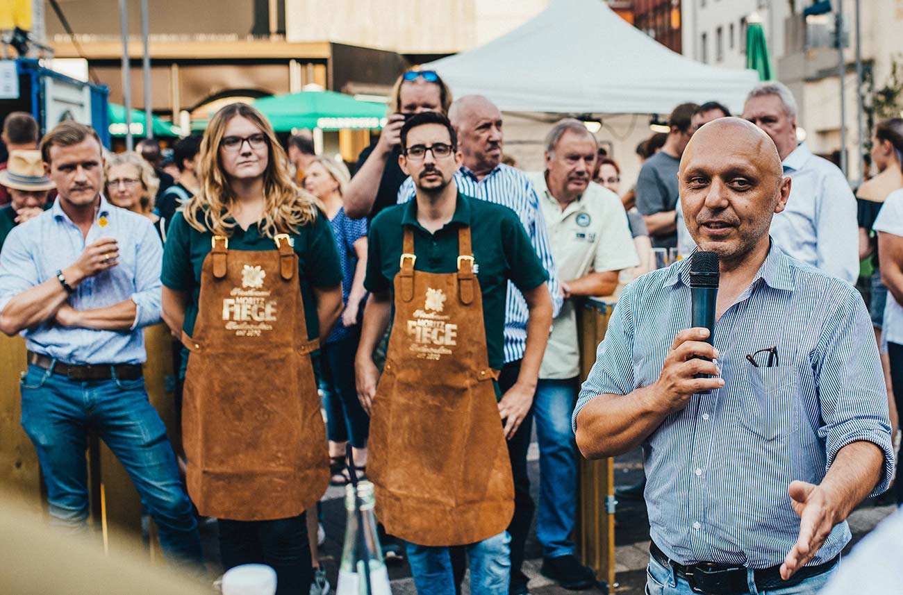 Pottleben: Oliver Daniel Sopalla eröffnet das Bochumer Bierfestival.