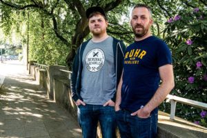 Pottleben.de - Constantin und Michael sind die Macher des Streetwear-Labels "Ruhrverliebt".